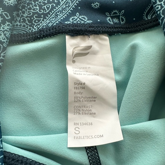 Fabletics high waisted leggings with slimming power mesh lining - Picture 4 of 4